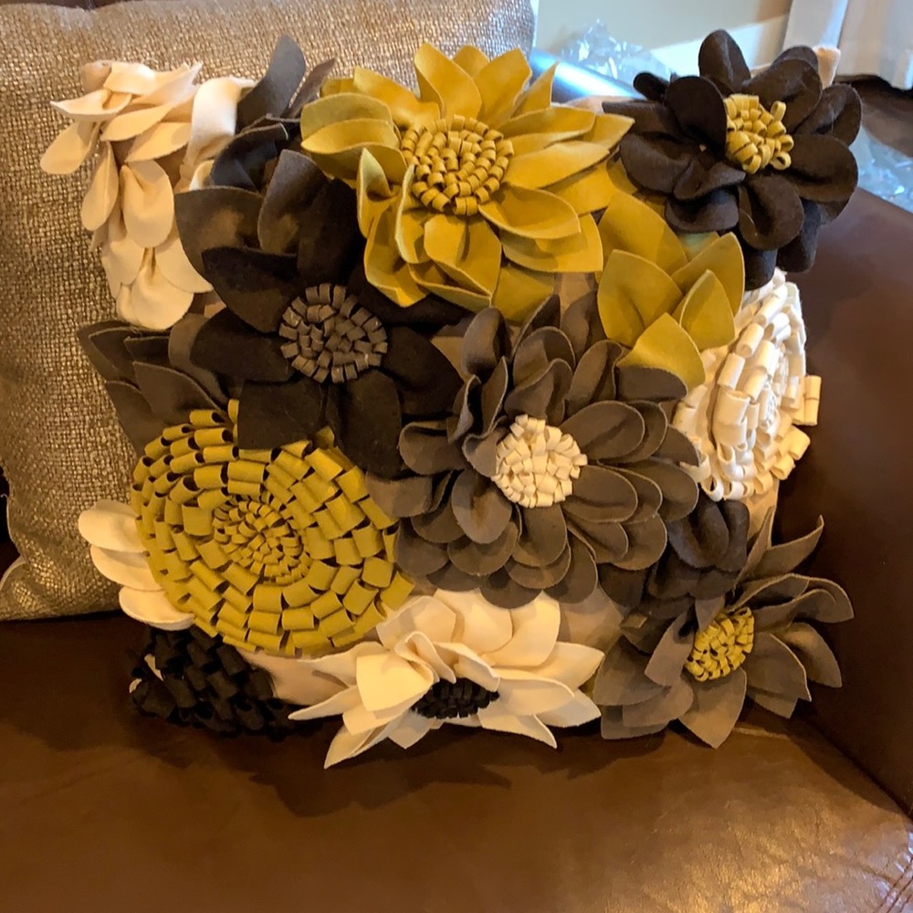 Two flower decor cases